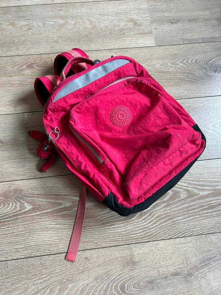 Kipling roze fuchsia rugzaktas, Handtassen en Accessoires, Tassen | Schooltassen, Gebruikt, Rugtas, 30 tot 40 cm, 40 tot 50 cm