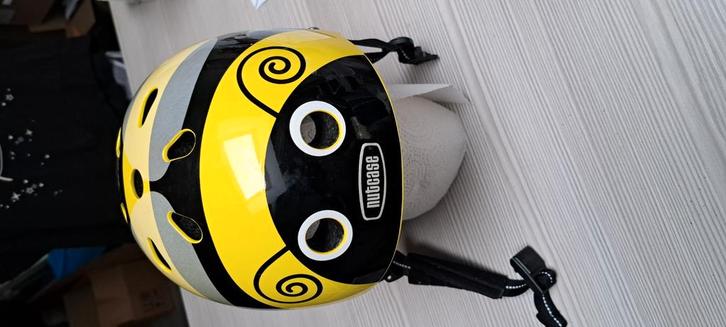 Kinderhelm van nutcase little nitty in bumblebee uitvoering, Kinderen en Baby's, Kinderkleding | Petten en Hoeden, Zo goed als nieuw