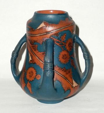 VILLEROY & BOCH METTLACH ART NOUVEAU VAASJE CA 1909 beschikbaar voor biedingen