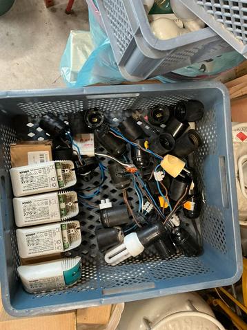 Divers aanbod speciale ‘old style’ lampen beschikbaar voor biedingen