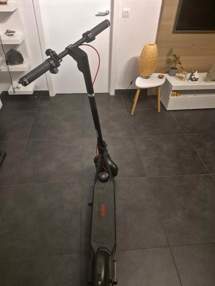 Ninebot by Segway KickScooter ES2, Fietsen en Brommers, Steps, Zo goed als nieuw, Elektrische step (E-scooter), Ophalen