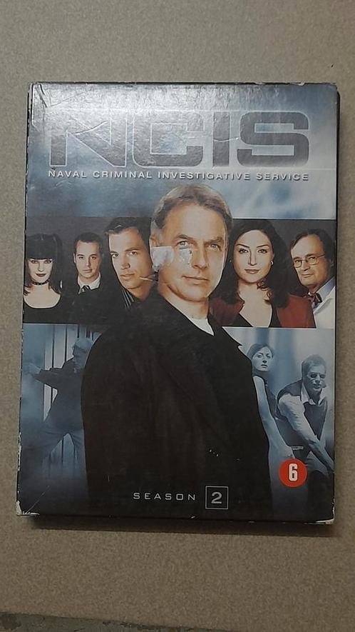 Dvd-box NCIS, seizoen 2 (6 dvd's), CD & DVD, DVD | TV & Séries télévisées, Comme neuf, Action et Aventure, Coffret, À partir de 6 ans