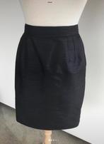 Zwarte (feest)rok 100% zijde, Kleding | Dames, Rokken, Maat 38/40 (M), Zwart, Ophalen of Verzenden, Zo goed als nieuw