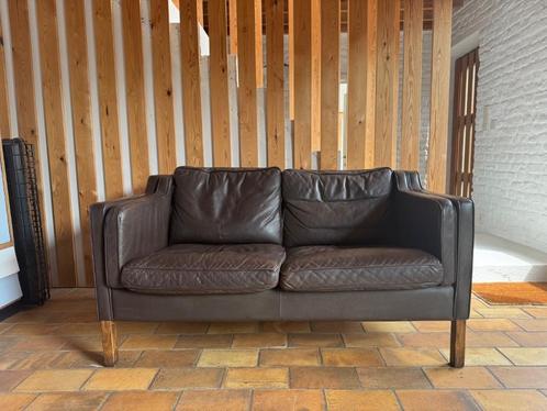 Deense Stouby lederen tweezit sofa design, Antiek en Kunst, Antiek | Meubels | Stoelen en Sofa's, Ophalen