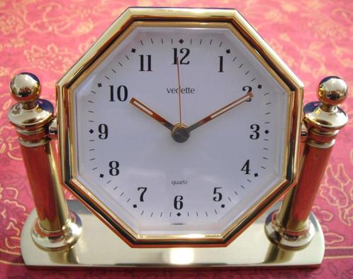 Horloge de table à quartz, alarme, orientable, laiton doré, Huis en Inrichting, Woonaccessoires | Klokken, Nieuw, Wekker of Tafelklok