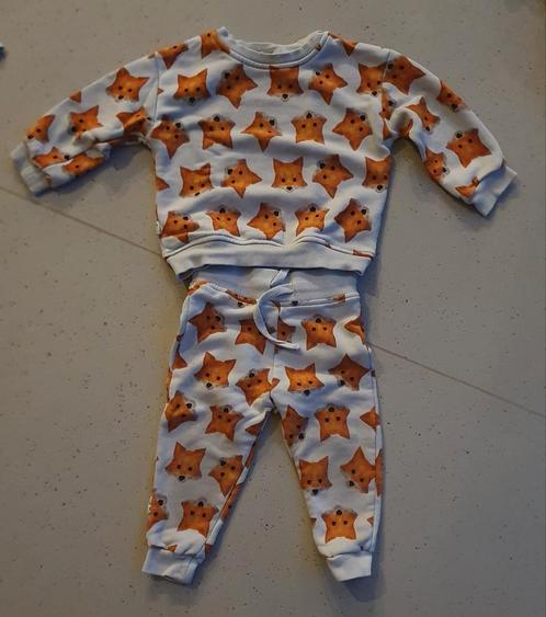 Pakket kledij maat 86, 74 stuks, Kinderen en Baby's, Babykleding | Maat 86, Gebruikt, Broekje, Ophalen