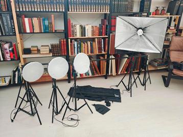 Fotostudio set: 3 lampen + softbox + backdrop 1,5–3m beschikbaar voor biedingen