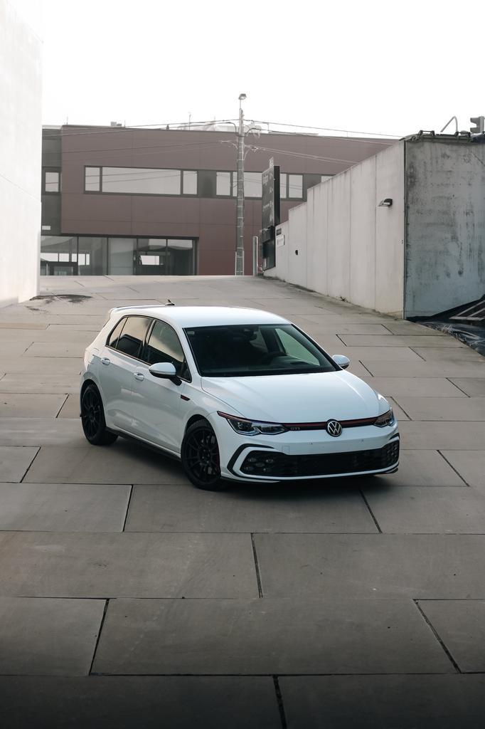 Zeer mooie volkswagen golf 8 GTI met 1 jaar garantie, Auto's, Volkswagen, Particulier, Golf, Boordcomputer, Benzine, Euro 6, Automaat