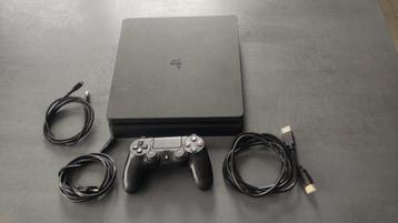 PS4 Slim met 10 games (goldhen) beschikbaar voor biedingen