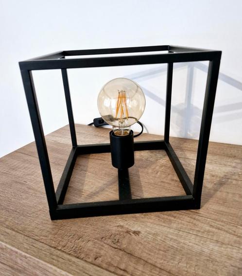 Vierkante lamp, Huis en Inrichting, Lampen | Spots, Ophalen