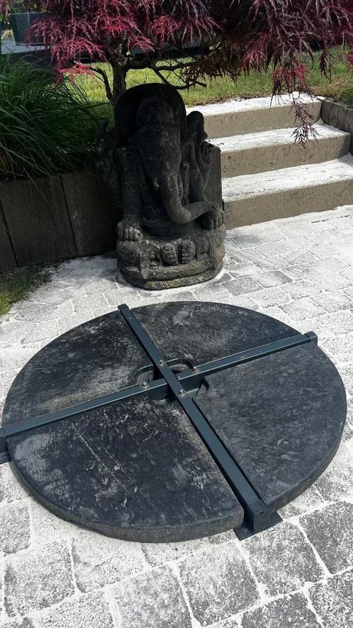 Dalles pour parasol avec pied, Tuin en Terras, Parasols, Zo goed als nieuw, Parasolvoet, Minder dan 1 meter, Ophalen