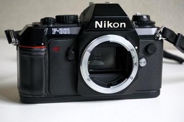 Nikon F301 + 50mm + 35-70mm & toebehoren, Enlèvement, Utilisé, Reflex miroir, Nikon