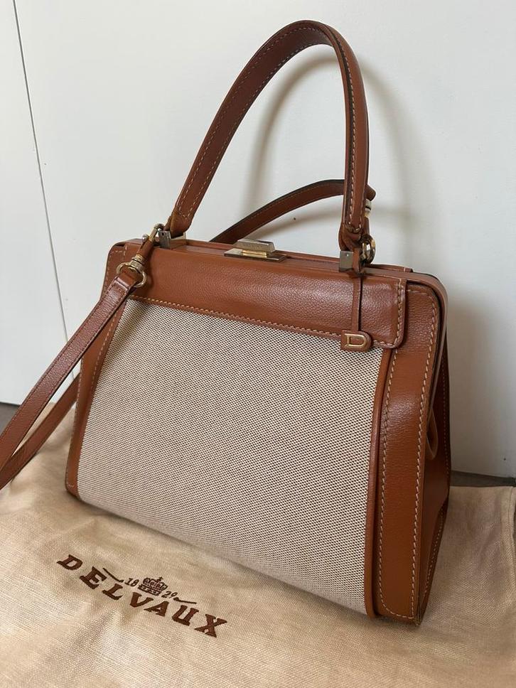 Delvaux cognac illusion met extra cover, Handtassen en Accessoires, Tassen | Damestassen, Zo goed als nieuw, Handtas, Ophalen