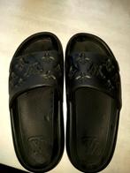 Slippers maat 44, Kleding | Heren, Schoenen, Zwart, Zo goed als nieuw, Ophalen, Slippers