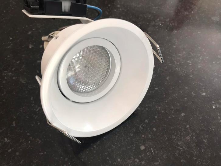 Spots encastrés ronds blancs - neufs, Maison & Meubles, Lampes | Spots, Neuf, Spot encastrable ou Spot mural, Métal ou Aluminium