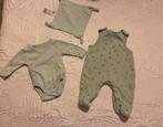 Vertbaudet pyjama 1 maand, Kinderen en Baby's, Babykleding | Maat 56, Zo goed als nieuw