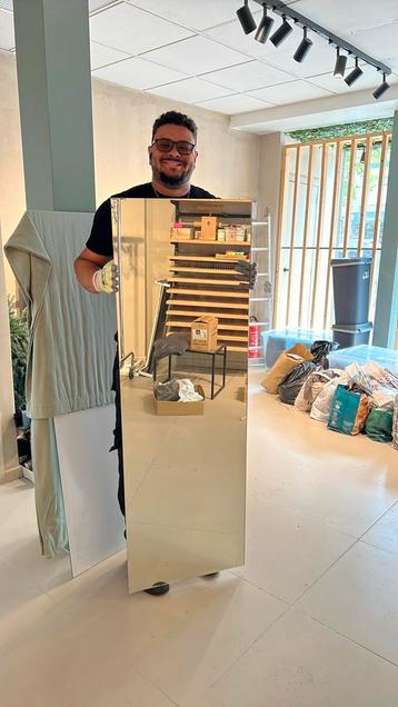 Grote wandspiegel, Huis en Inrichting, Woonaccessoires | Spiegels, Ophalen, Zo goed als nieuw