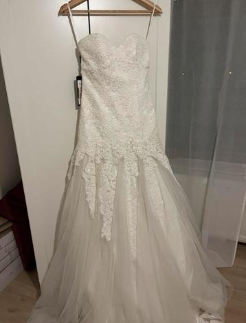 Robe de mariée sirène neuve  disponible aux enchères