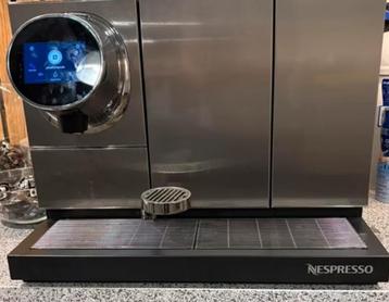 Nespresso Momento 120 beschikbaar voor biedingen