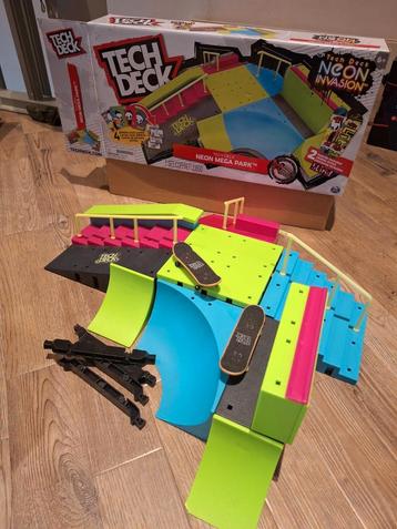 Tech Deck Neon Mega Park, Ophalen, Zo goed als nieuw