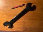 OUDE STEEKSLEUTEL SPANNER SAMS  38 1/2, Antiek en Kunst, Antiek | Gereedschap en Instrumenten, Ophalen of Verzenden