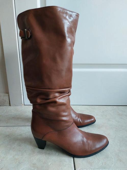 Bruine lederen hoge laarzen knielaarzen dames maat 41, Kleding | Dames, Schoenen, Zo goed als nieuw, Hoge laarzen, Bruin, Ophalen of Verzenden