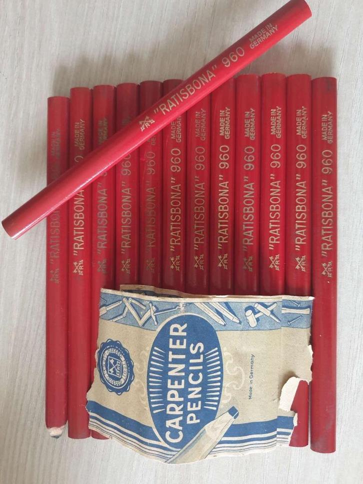 15 stuk Ratisbona 960 schrijnwerkerspotloden jaren 50 17,5cm, Doe-het-zelf en Bouw, Gereedschap | Handgereedschap, Ophalen