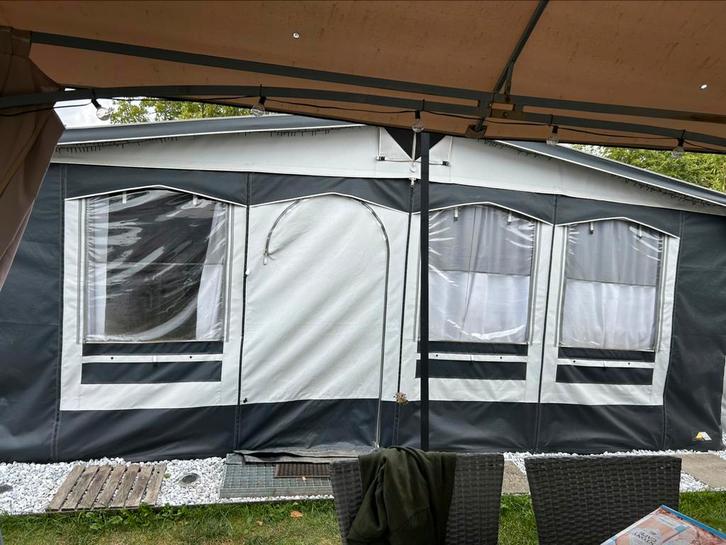 Voortent, Caravans en Kamperen, Voortenten en Luifels, Zo goed als nieuw, Ophalen