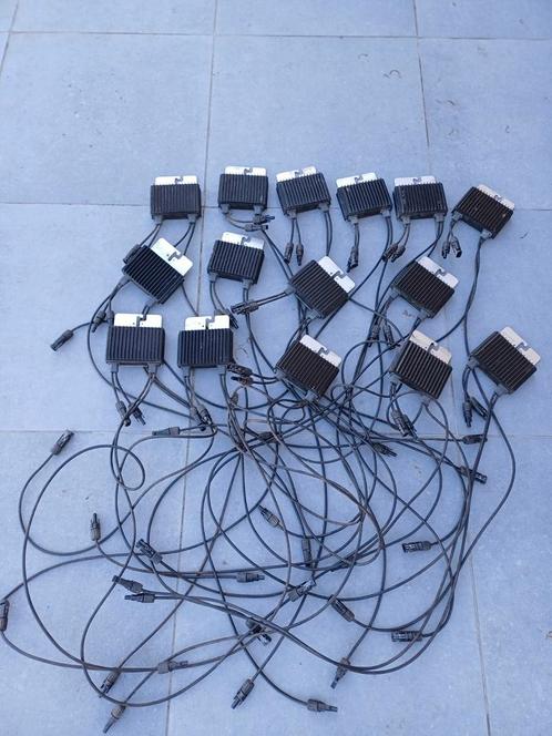 Omvormer en optimizers voor zonnepanelen., Doe-het-zelf en Bouw, Elektriciteit en Kabels, Zo goed als nieuw, Ophalen