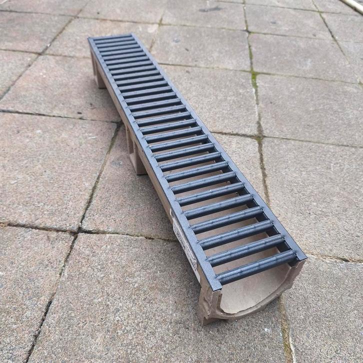 Afvoergoot anthraciet 70cm, Doe-het-zelf en Bouw, Buizen en Afvoer, Zo goed als nieuw, Ophalen of Verzenden