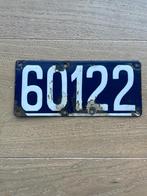 Ancien cyclomoteur avec plaque d'immatriculation en émail, Enlèvement