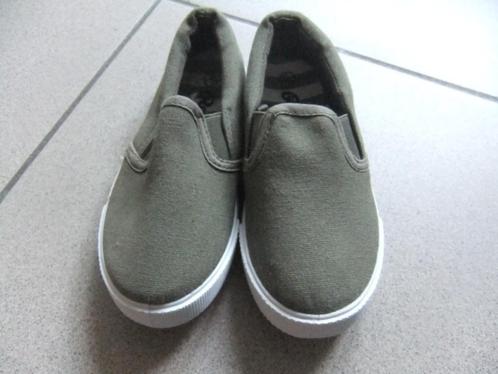 nieuwe KINDERSNEAKERS - 3 paar beschikbaar, Kinderen en Baby's, Kinderkleding | Schoenen en Sokken, Nieuw, Overige typen, Jongen of Meisje