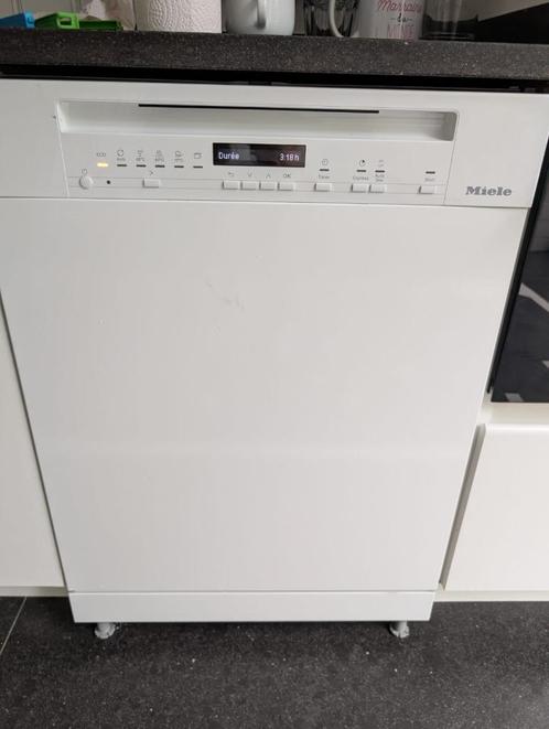 Miele G7110SC Vaatwasser, Elektronische apparatuur, Vaatwasmachines, Zo goed als nieuw, Vrijstaand, Minder dan 85 cm, 45 tot 60 cm