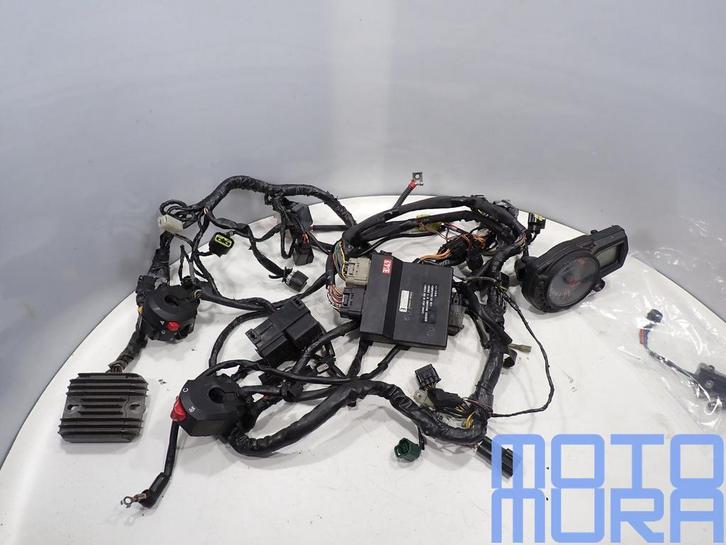 Yoshimura race ECU en kabelboom voor de Suzuki GSXR 1000 200, Motoren, Onderdelen | Suzuki, Gebruikt, Ophalen of Verzenden