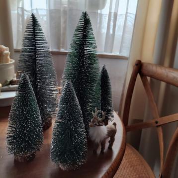 "Maison du Monde" 5 sapins neufs socle bois, Enlèvement ou Envoi, Neuf
