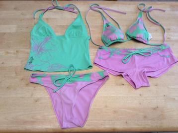 Te koop bikini ensemble 4 stuks beschikbaar voor biedingen