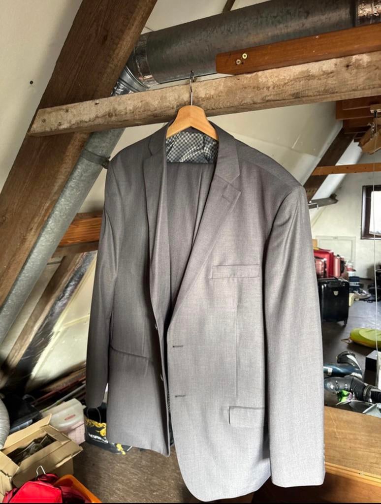 🔥 30 KG KWIJT – 2 KOSTUUMS OVER! 🔥, Kleding | Heren, Kostuums en vesten, Zo goed als nieuw, Maat 56/58 (XL), Ophalen