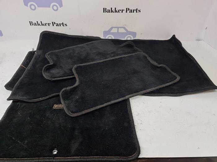 Matten Set van een Honda Prelude, Auto-onderdelen, Interieur en Bekleding, Honda, Gebruikt, 3 maanden garantie