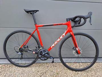 Ridley Helium SLX disc - maat M (56) - carbon - Ultegra beschikbaar voor biedingen