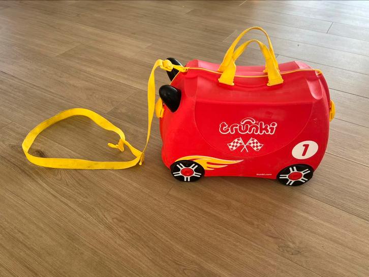 Trunky race rood, Handtassen en Accessoires, Koffers, Zo goed als nieuw, Wieltjes, Ophalen