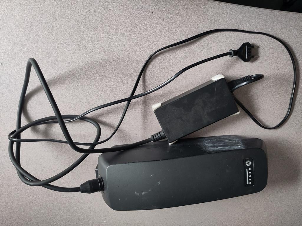 Batterie + chargeur pour vélo electrique Ebike Manufaktur 11, Ophalen