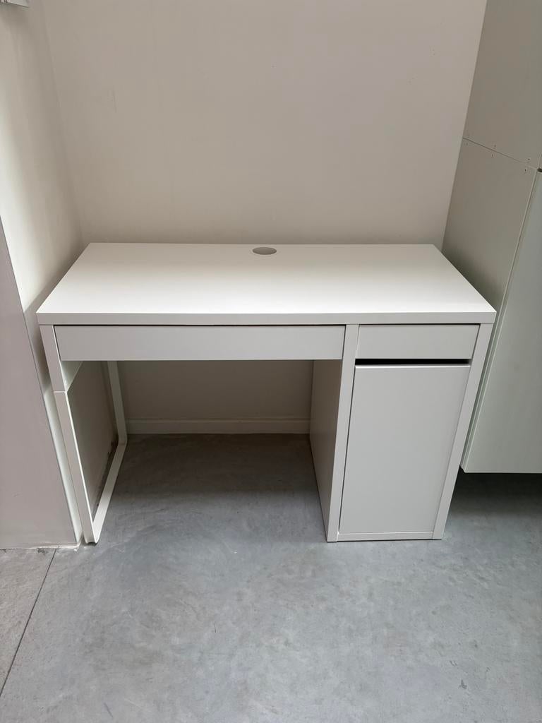 Wit bureau ikea (MICKE) met lade en kastje, Maison & Meubles, Bureaux, Enlèvement, Comme neuf, IKEA, Blanc