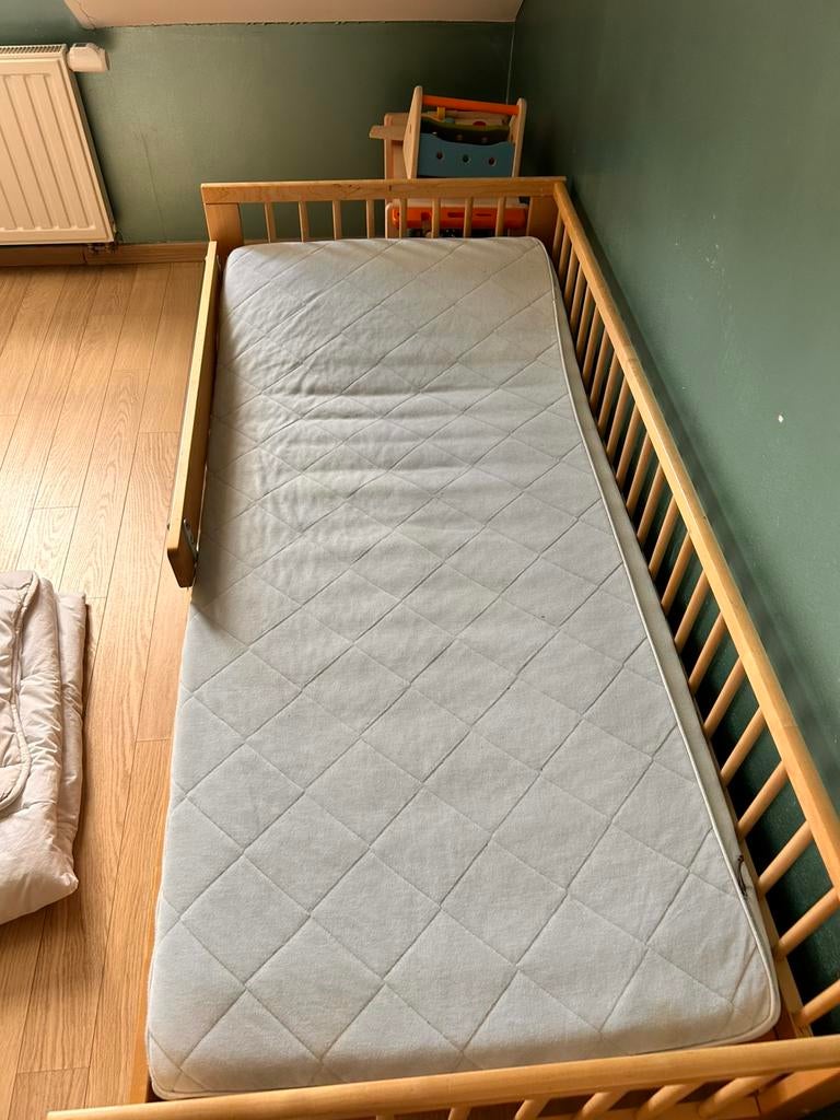 Kinderbed 70 x 160, Huis en Inrichting, Slaapkamer | Bedden, Gebruikt, Eenpersoons, 70 cm of minder, Overige maten, Hout, Bruin