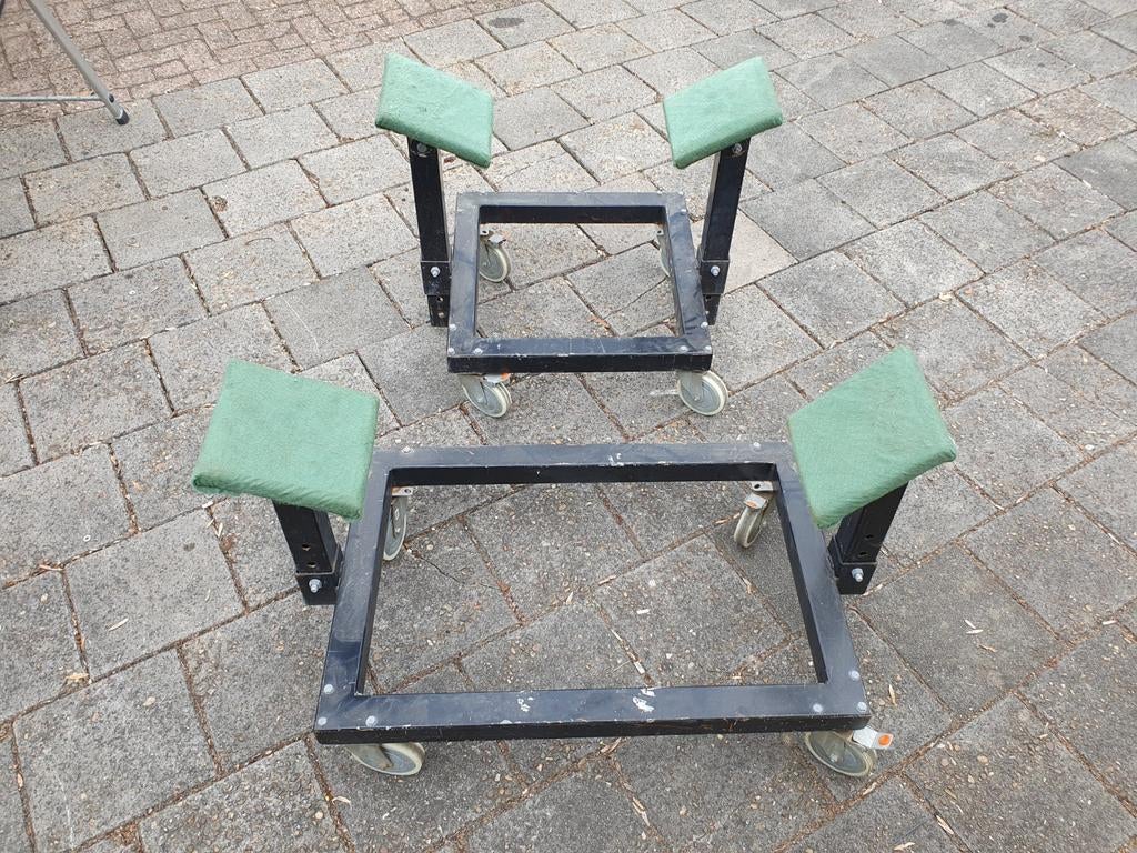 Twee verrijdbare botenbokjes, Watersport en Boten, Boottrailers, Ophalen