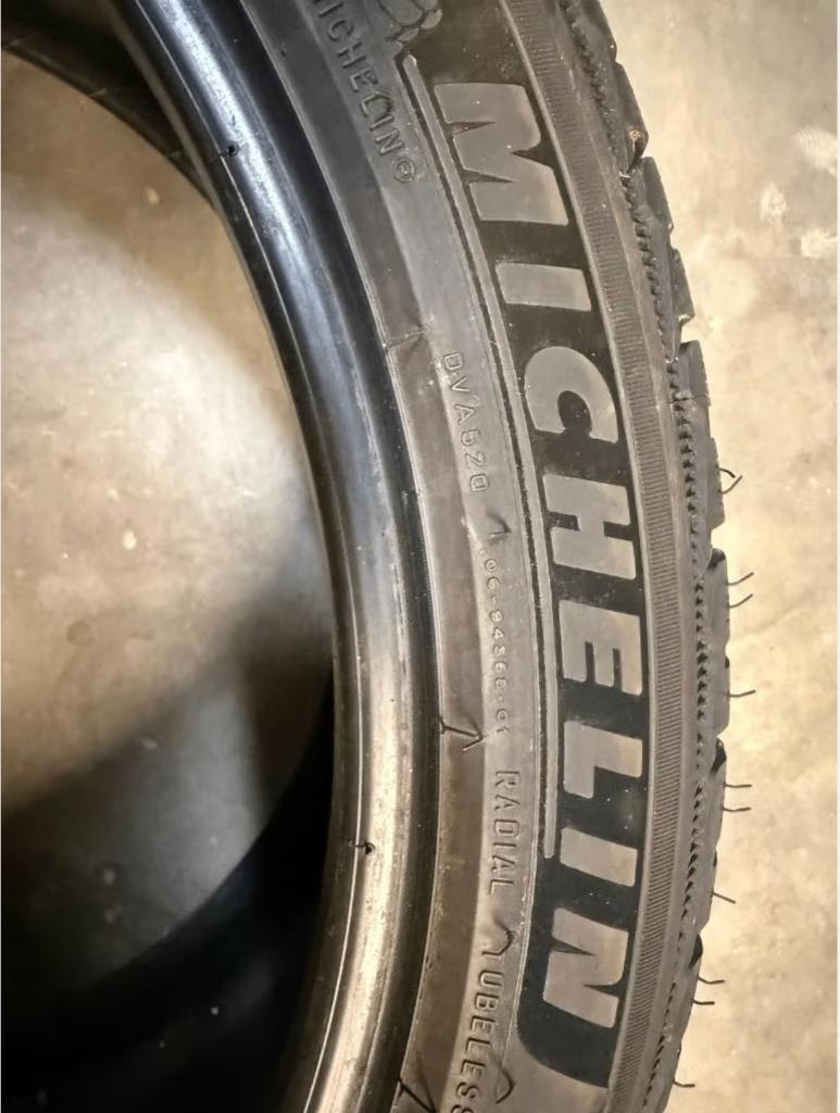 Complete set 4 Michelin Pilot Alp 5 Tesla Model X winterband, Auto-onderdelen, Ophalen, Nieuw, Winterbanden, Band(en)