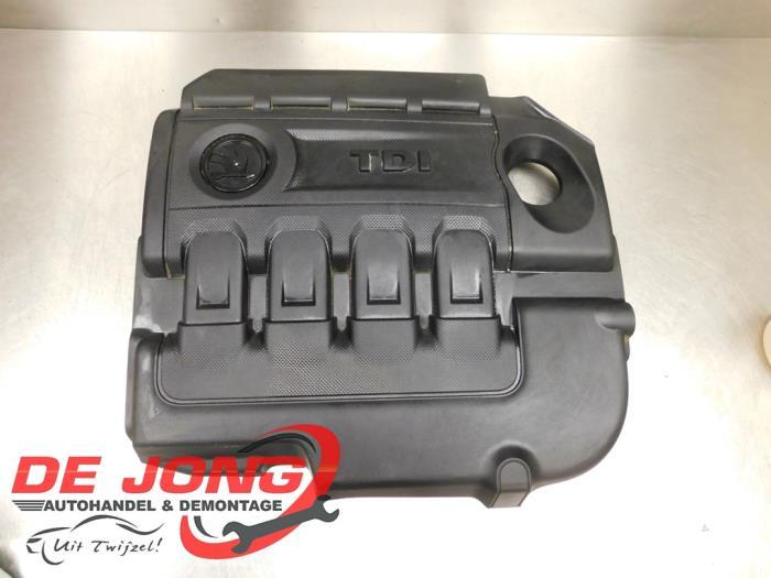 Couverture moteur d'un Skoda Superb, Autos : Pièces & Accessoires, Moteurs & Accessoires, Skoda, Utilisé, 3 mois de garantie, Enlèvement ou Envoi