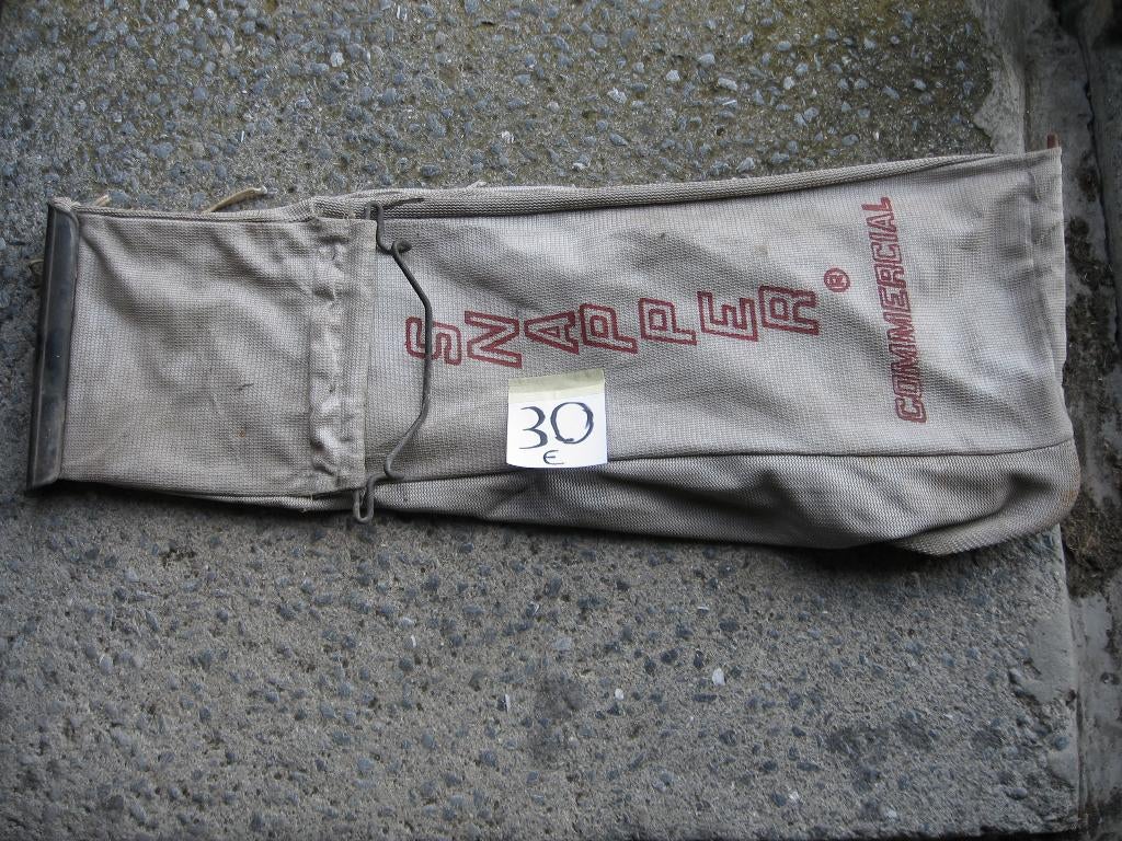 Tondeuse lot de bac en toile SNAPPER et autre, Tondeuse rotative, Tondeuses à gazon à essence, SNAPPER, Utilisé