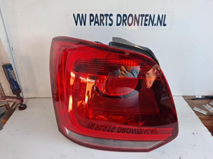 Feu arrière gauche d'un Volkswagen Polo, Autos : Pièces & Accessoires, Éclairage, Volkswagen, Utilisé, 3 mois de garantie, Enlèvement ou Envoi