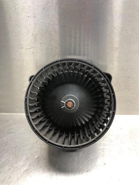 KACHEL VENTILATORMOTOR Mazda MX-5 (ND) (|8727001640|), Gebruikt, Mazda