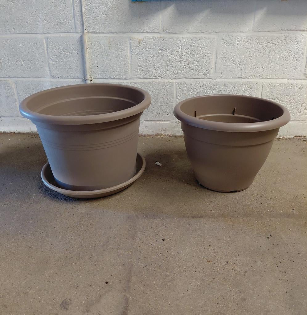 Lot de 2 pots de fleurs + 1 soucoupe, Jardin & Terrasse, Rond, Enlèvement, Utilisé, Intérieur